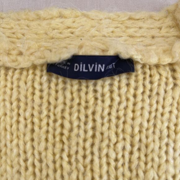 Dilvin Knit Bobble Yellow Cable Knit Jewel Buttons Scalloped Hem Cardigan M - Picture 11 of 14